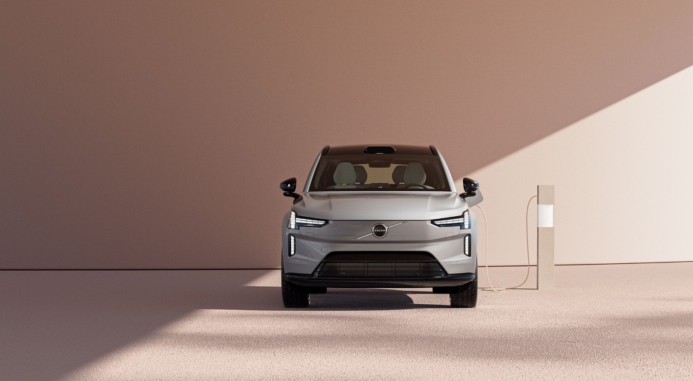 New Volvo EX90 for Sale