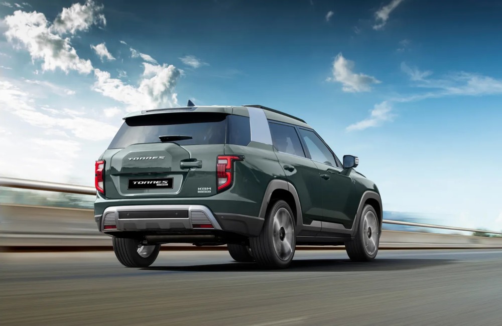 New KGM Torres Hybrid Performance