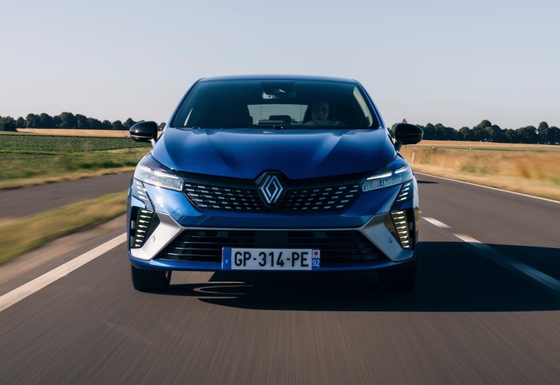 Used Renault Clio Hybrid Car in Blue