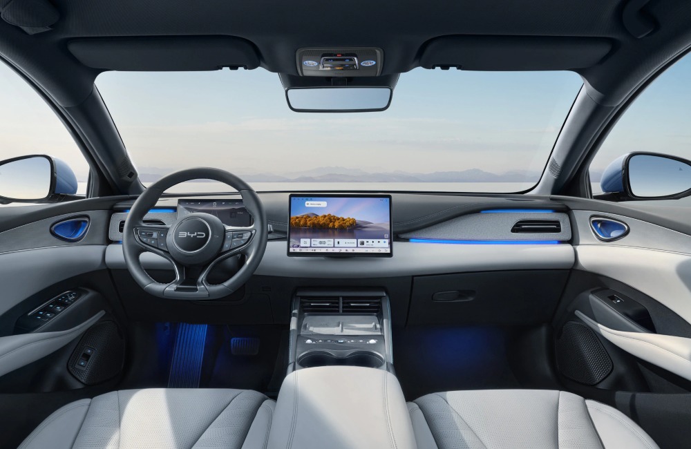 New BYD SEAL 6 DM-i Tourer Interior