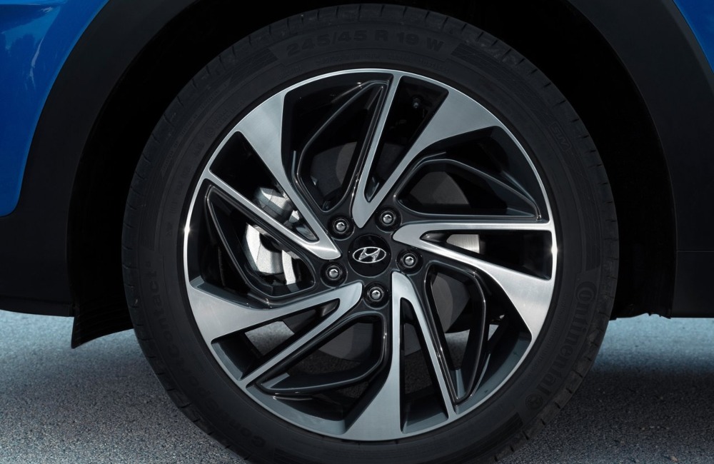 The alloy wheel of a used Hyundai TUCSON; Used TUCSON finance