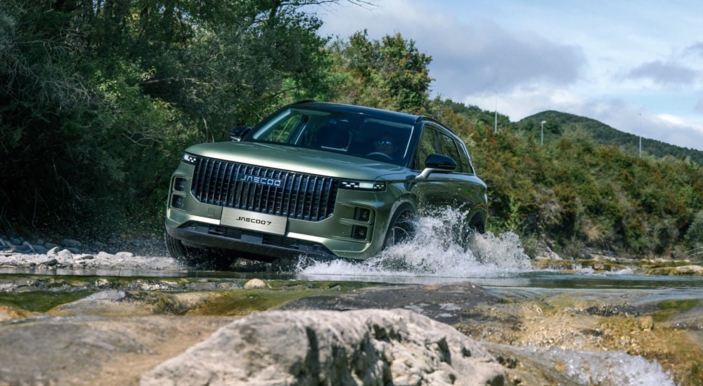 New JAECOO Cars for Sale at Stoneacre Motor Group | Off roading