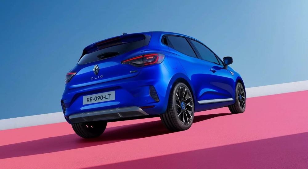 New Renault Clio E-Tech Highlights