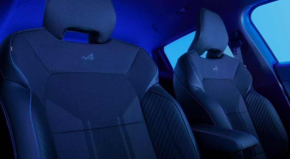 New Renault Clio E-Tech Seats