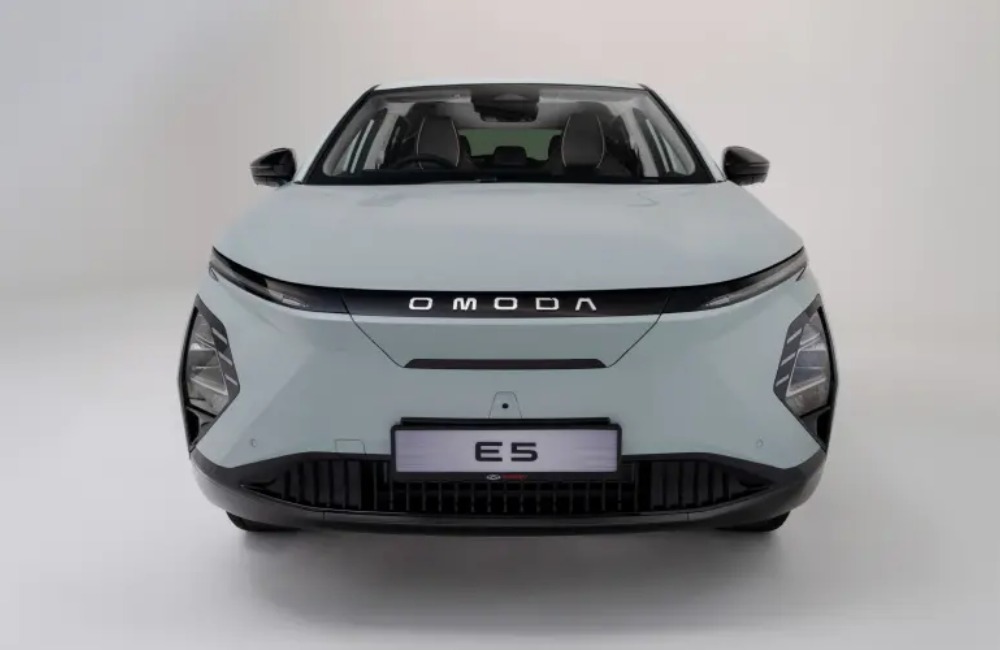 Front view of a new OMODA E5, showing off the unique facade and headlights