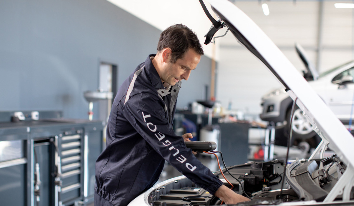 Peugeot service image