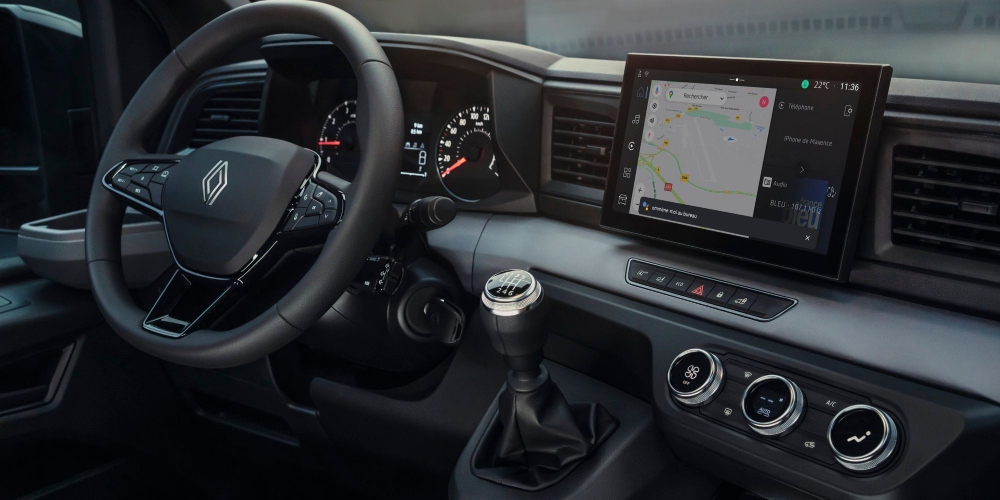 The new Renault Master Panel Van dashboard  encompasses all the technology you could need