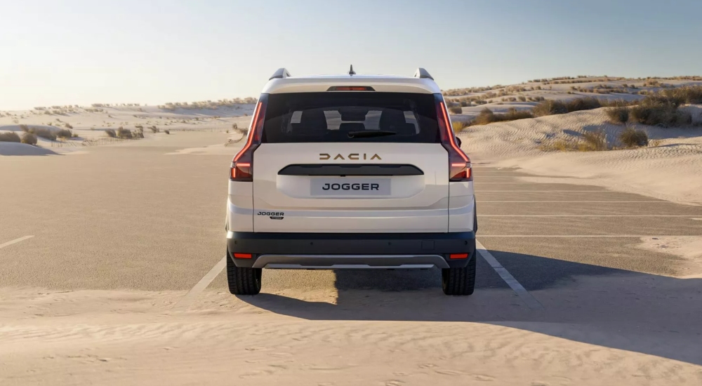 New Dacia Jogger Hybrid for sale at Stoneacre Motor Group.