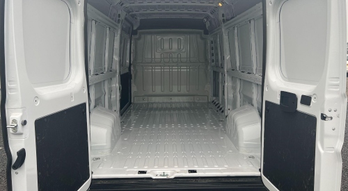 White Fiat Ducato Panel Van cargo space; Fiat Ducato used van image