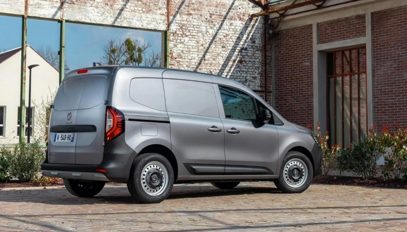 Silver Renault Kangoo parked on a cobbled street; Used Renault Kangoo MPV