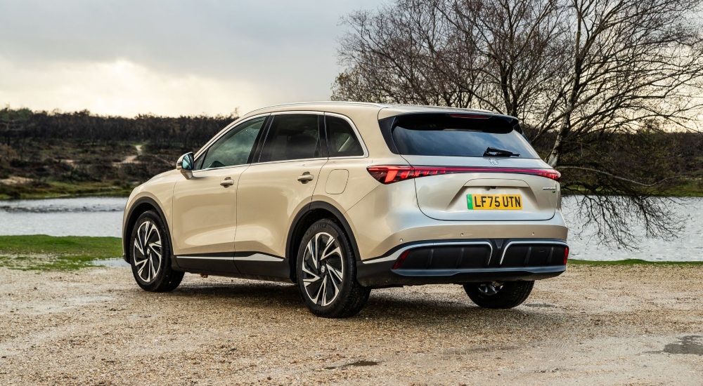 The new MGS6 EV rear in Stafford Gold; The New MGS6 EV rear