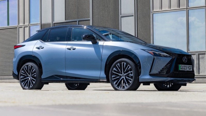 Lexus RZ side view; Lexus cars used