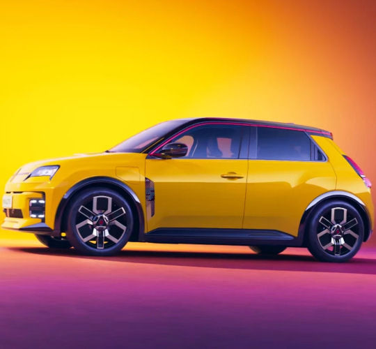 Renault brand banner