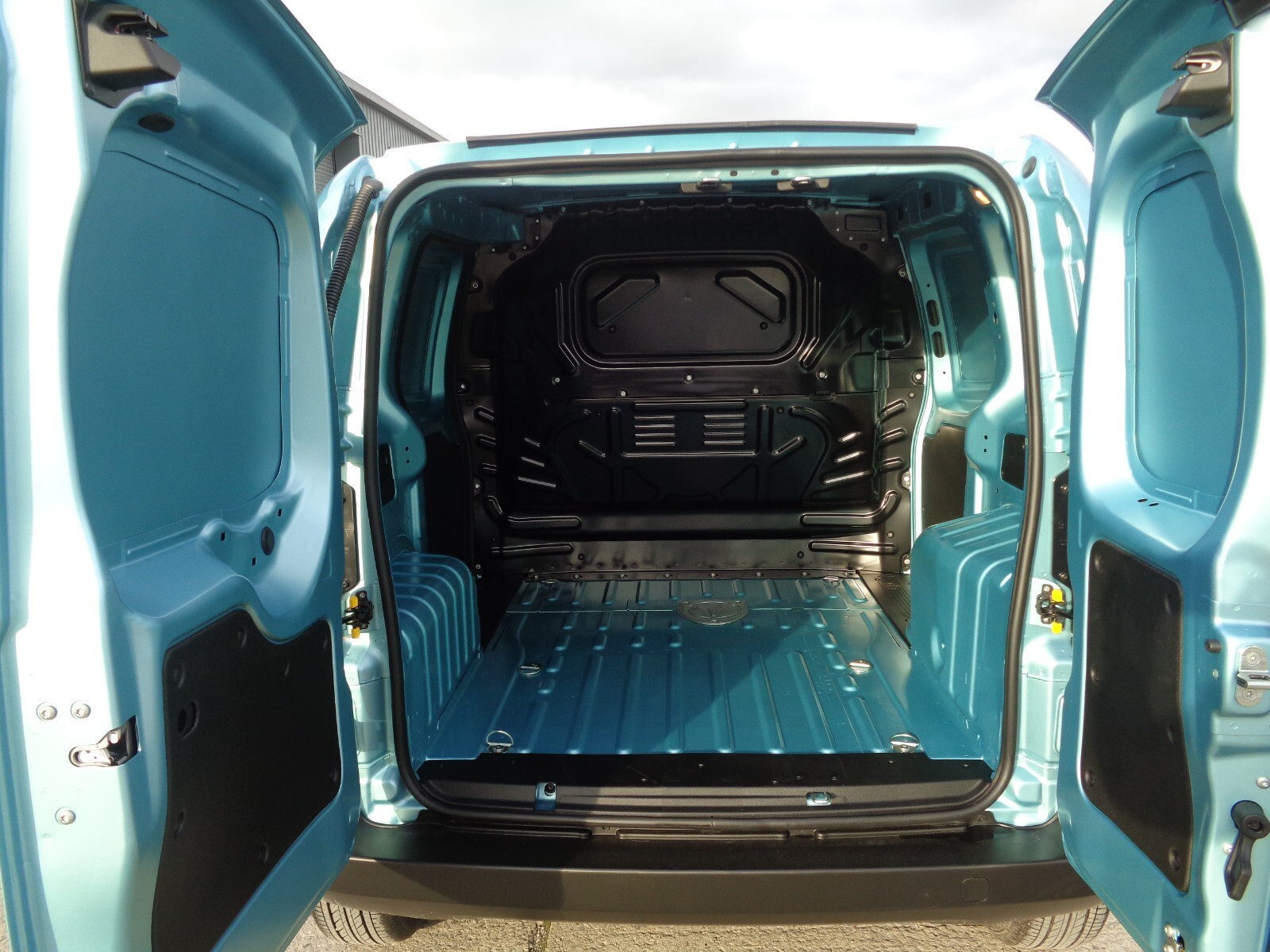 Fiat Fiorino Cargo 1.3 16V Multijet Van Start Stop (0401) image 26