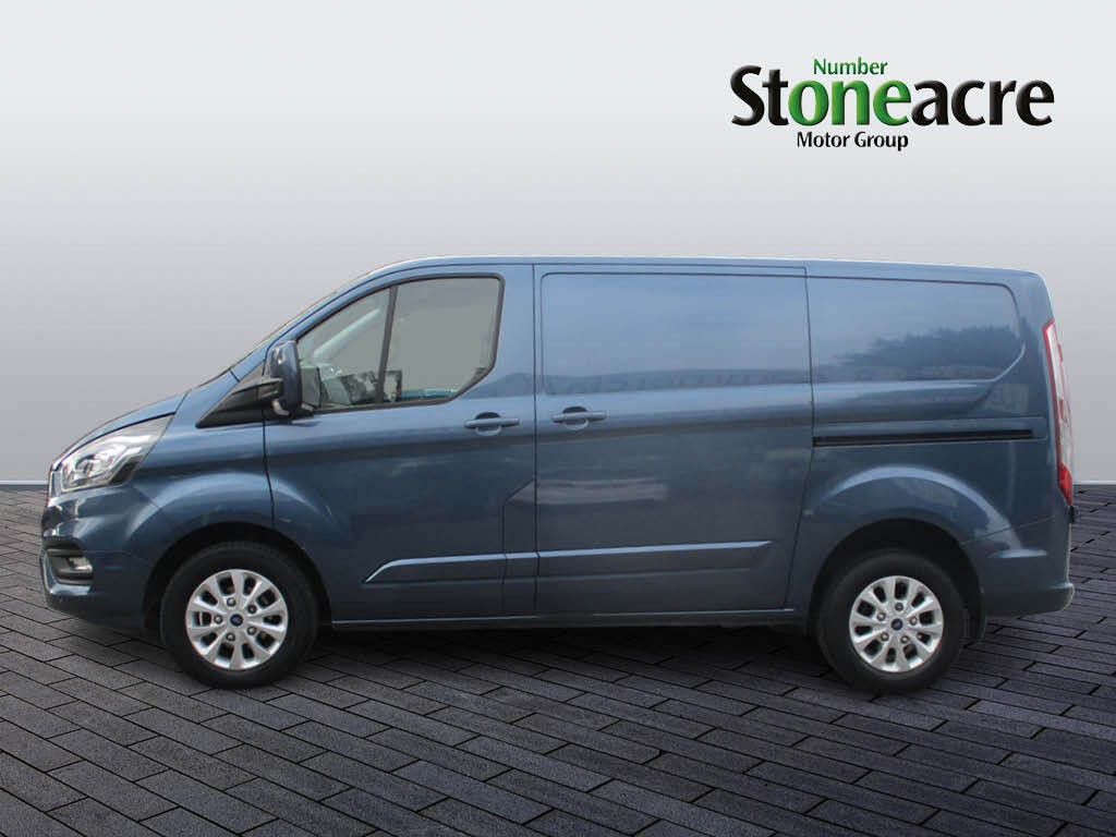 Ford Transit Custom 2.0 EcoBlue 130ps Low Roof Limited Van (YS70UZR) image 5