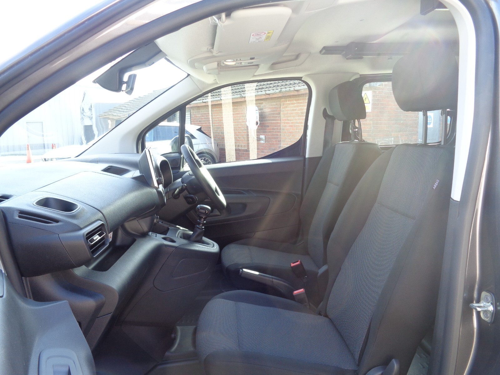Fiat Doblo Cargo Panel Van 1.5 BlueHDi 1000kg 100 Crew Van (8207) image 20