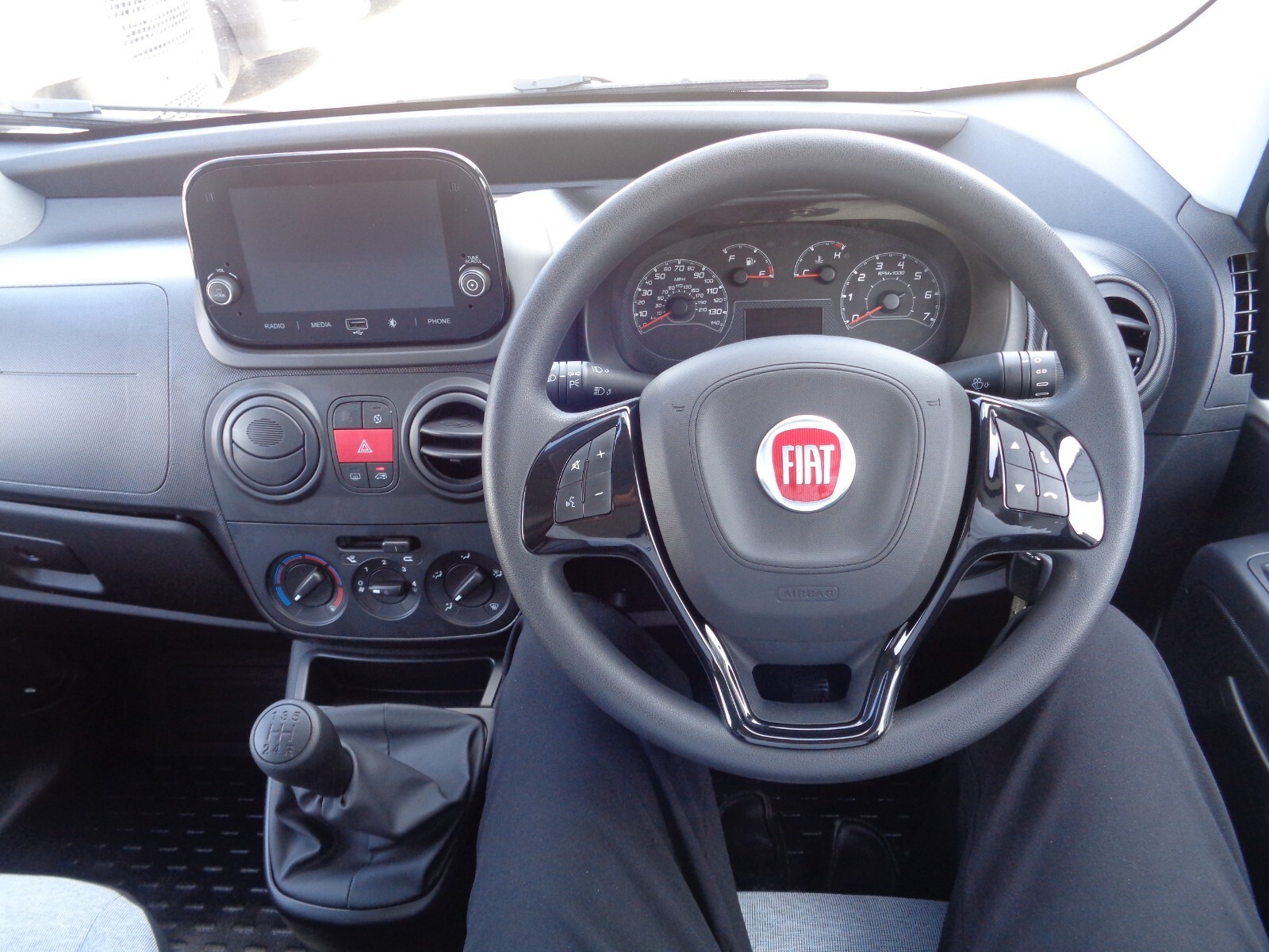 Fiat Fiorino Cargo 1.3 16V Multijet Van Start Stop (6468) image 10