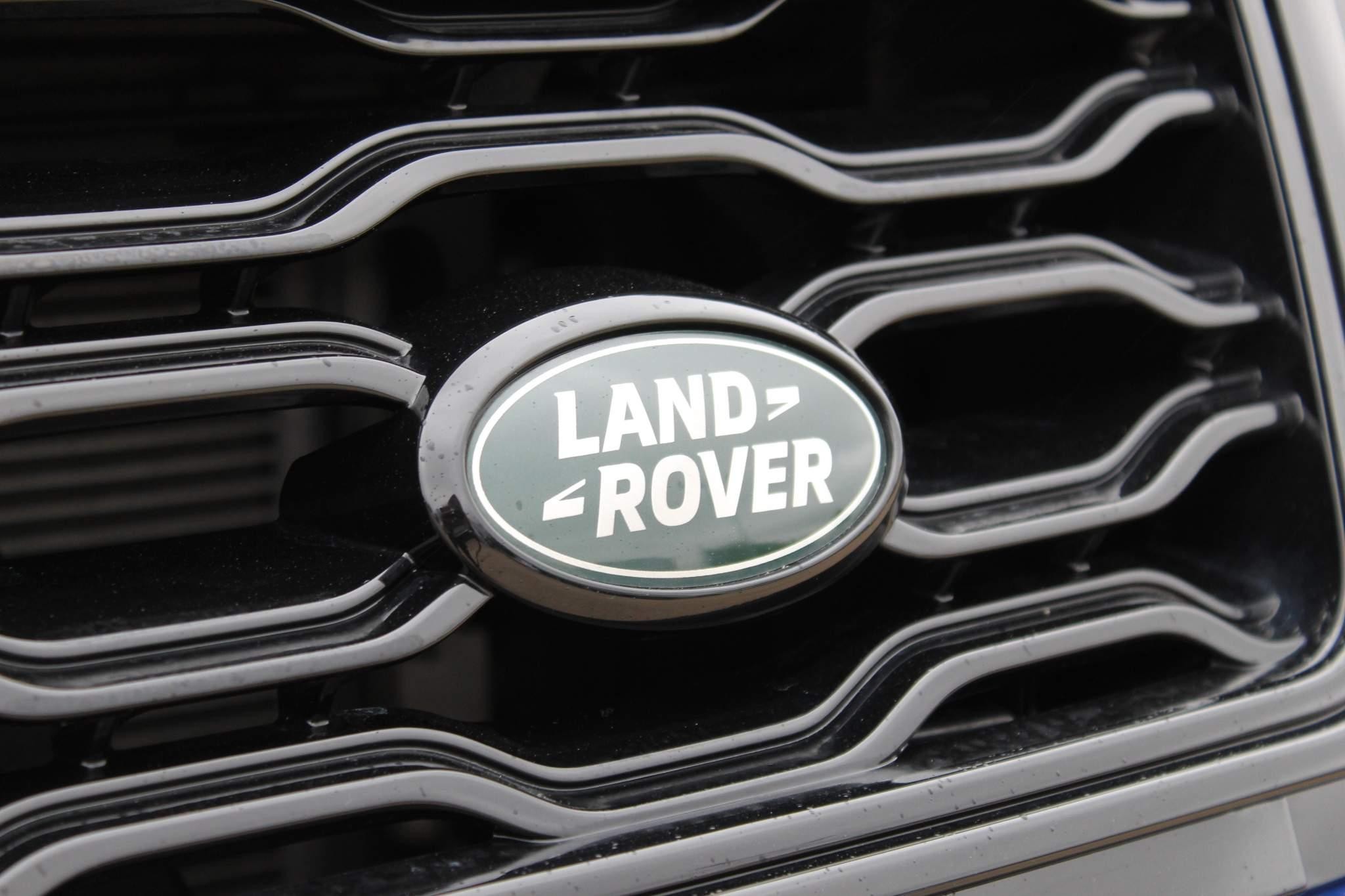 Land Rover Range Rover Sport 5.0 P575 V8 SVR SUV 5dr Petrol Auto 4WD Euro 6 (s/s) (575 ps) (BD18HCF) image 21