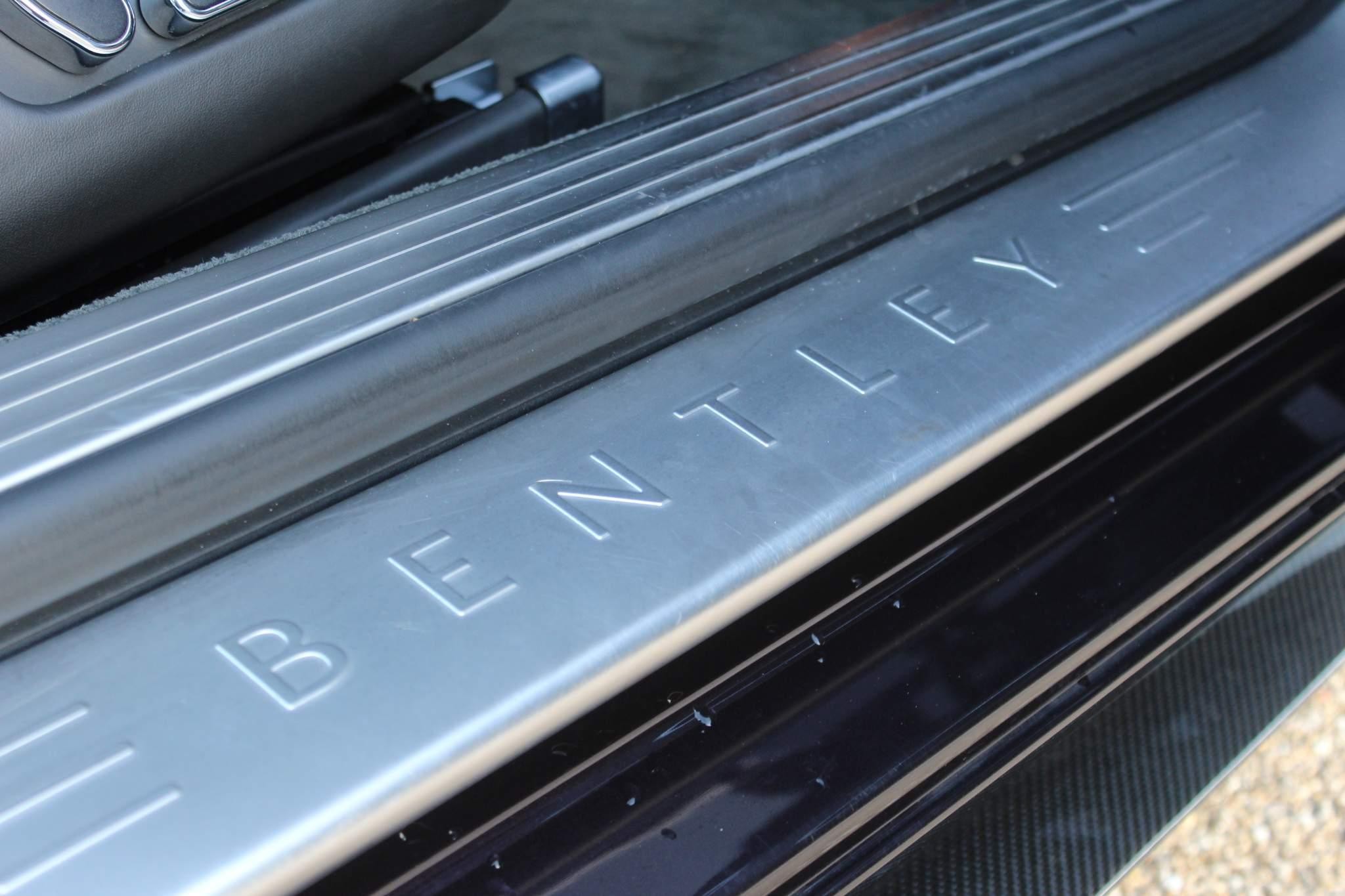 Bentley Continental 4.0 V8 GTC Convertible 2dr Petrol Auto 4WD Euro 5 (507 ps) (LC63TEO) image 19