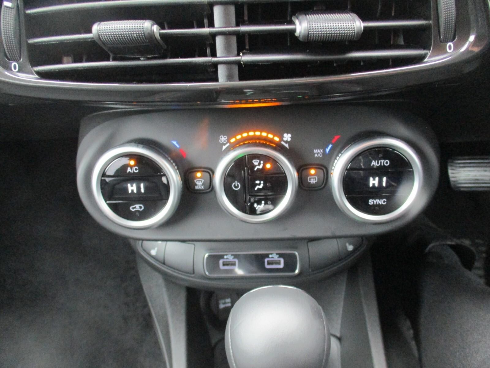 Fiat 500X 1.5 Hybrid 48V 5dr DDCT (BG73NXF) image 17