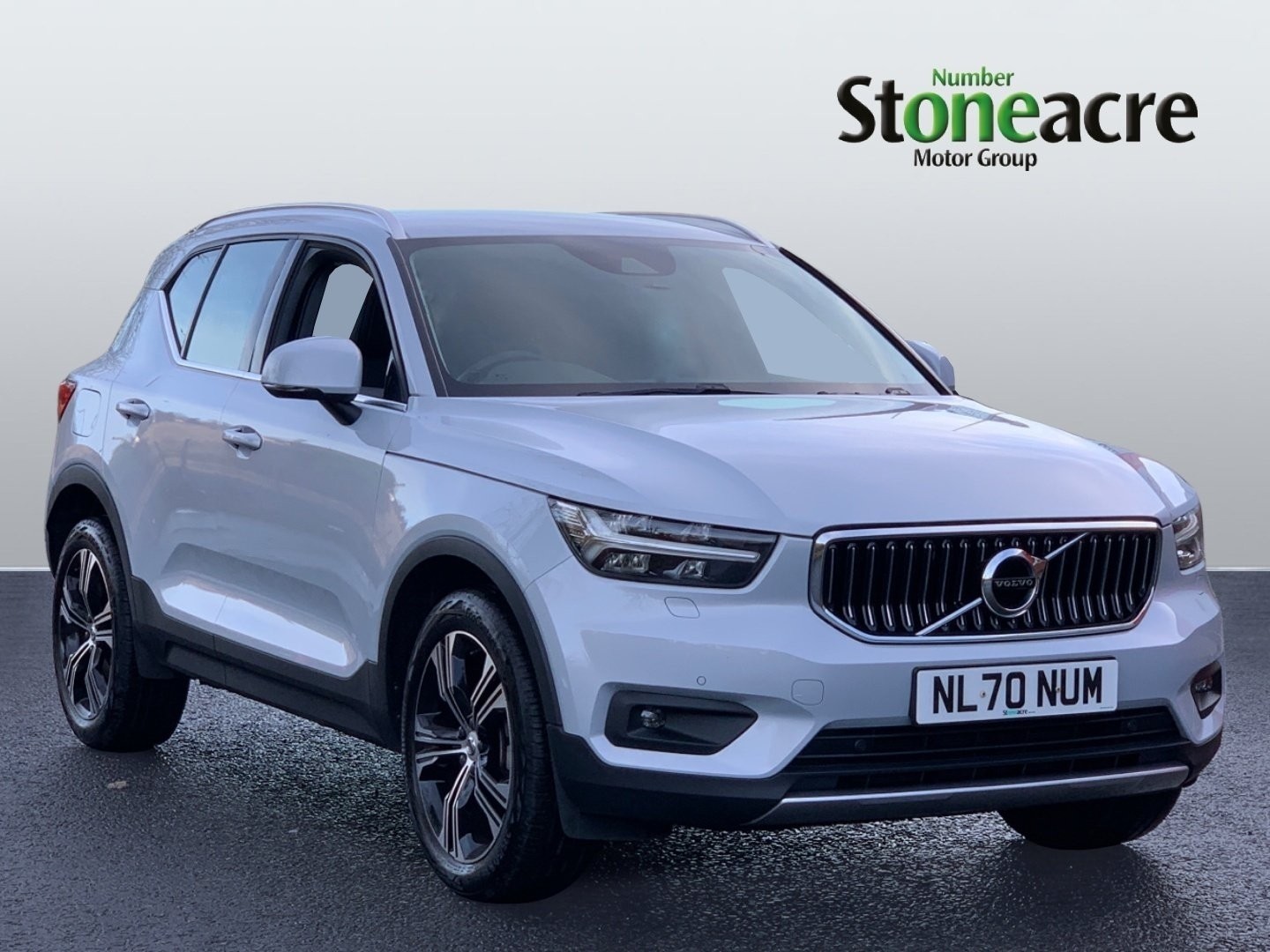 Used Volvo XC40 2.0 B4P Inscription Pro 5dr Auto Semi-Auto - (NL70NUM)