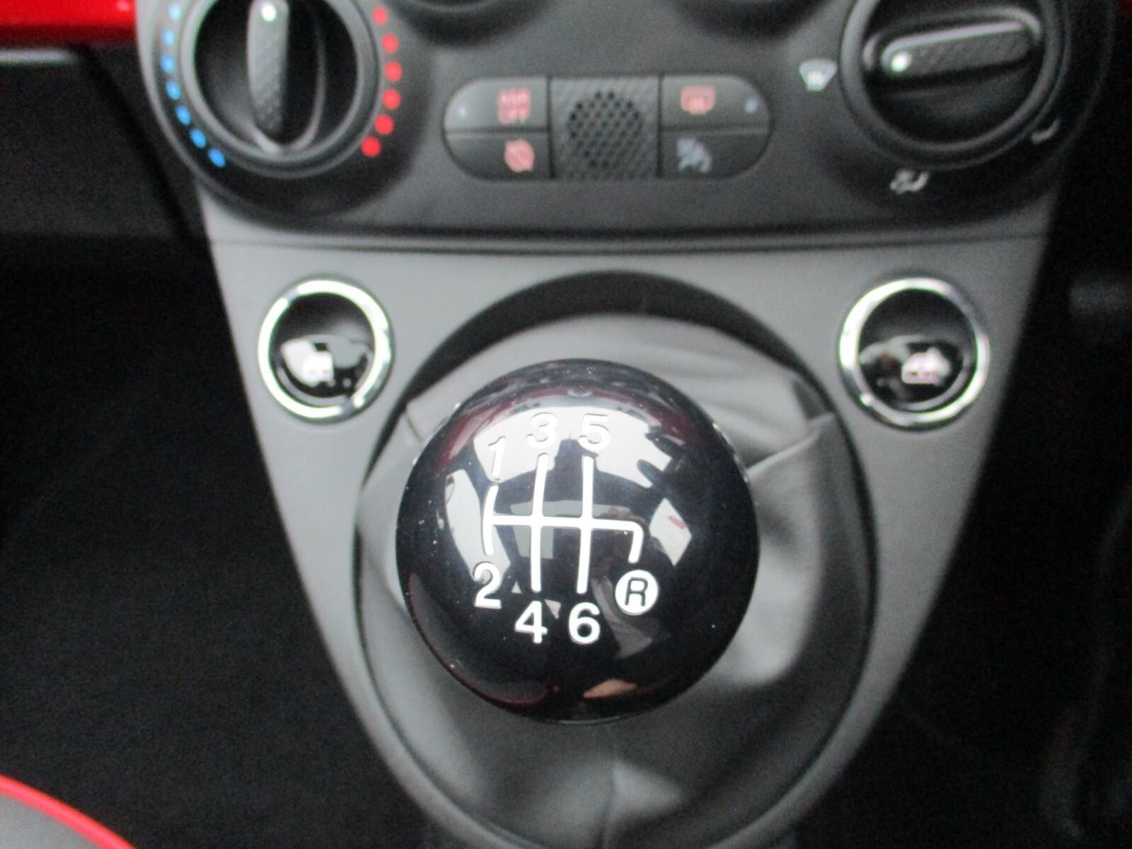 Fiat 500 Hybrid 1.0 Mild Hybrid Red 3dr (FX72KWH) image 24