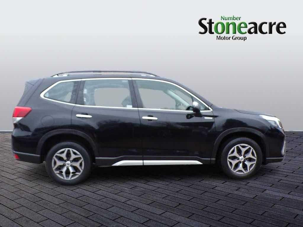 Subaru Forester 2.0 e-Boxer XE SUV 5dr Petrol Hybrid Lineartronic 4WD Euro 6 (s/s) (150 ps) (BG21UUH) image 1