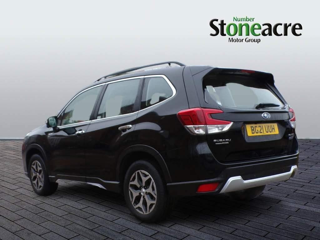 Subaru Forester 2.0 e-Boxer XE SUV 5dr Petrol Hybrid Lineartronic 4WD Euro 6 (s/s) (150 ps) (BG21UUH) image 3