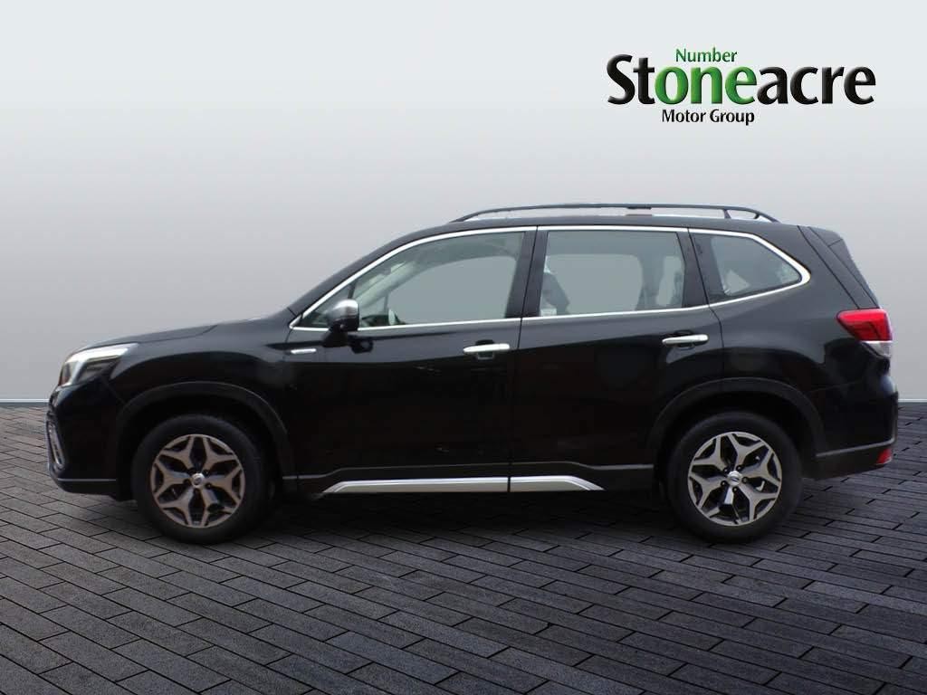 Subaru Forester 2.0 e-Boxer XE SUV 5dr Petrol Hybrid Lineartronic 4WD Euro 6 (s/s) (150 ps) (BG21UUH) image 4