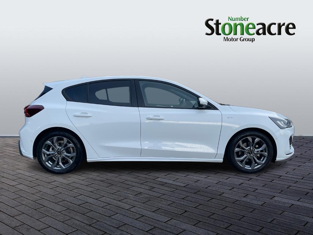 Ford Focus 1.0 EcoBoost ST-Line Style 5dr (YP23PRX) image 1