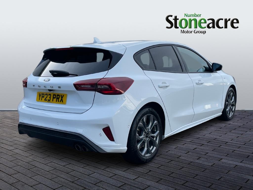 Ford Focus 1.0 EcoBoost ST-Line Style 5dr (YP23PRX) image 2