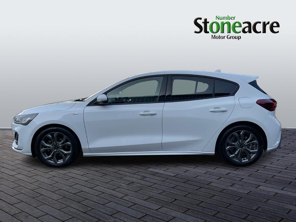 Ford Focus 1.0 EcoBoost ST-Line Style 5dr (YP23PRX) image 5