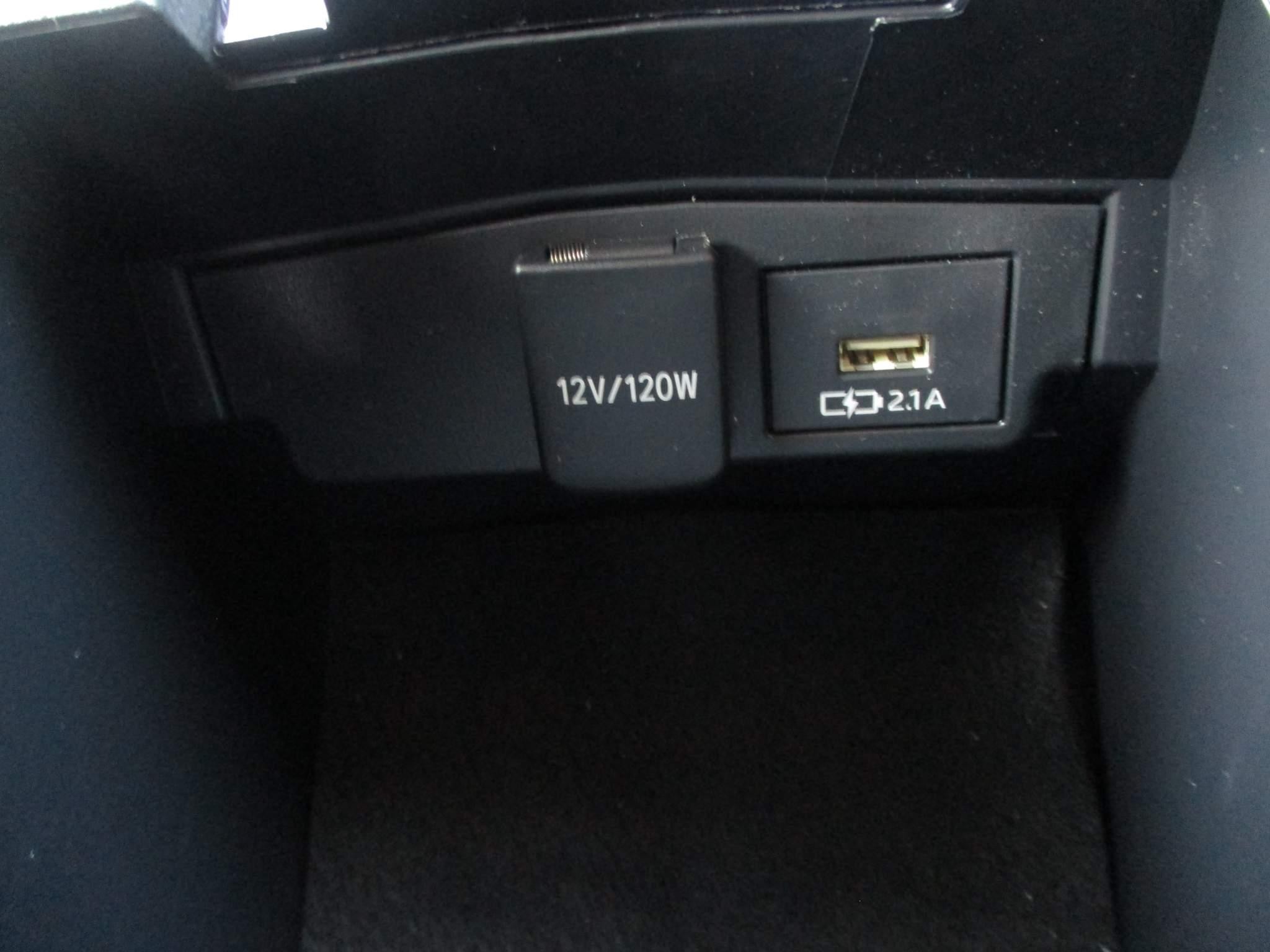 Toyota Corolla 1.8 VVT-h GPF Excel Hatchback 5dr Petrol Hybrid CVT Euro 6 (s/s) (122 ps) (NU71PVL) image 31