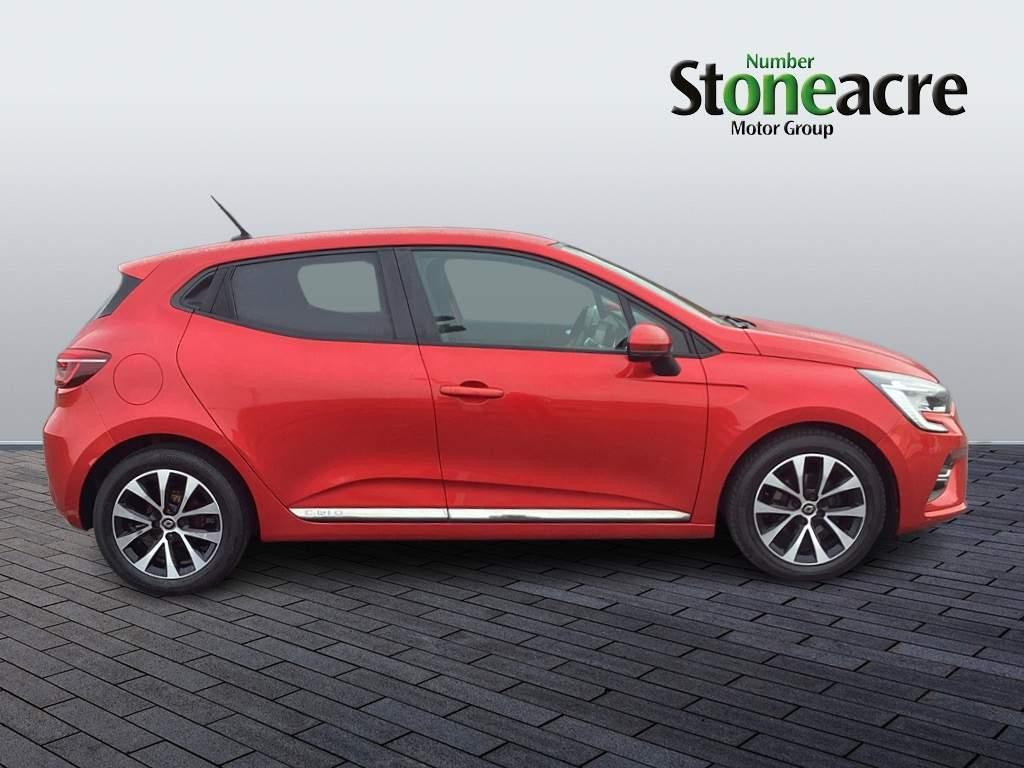 Renault Clio 1.0 TCe 100 Iconic 5dr (DX70YED) image 1