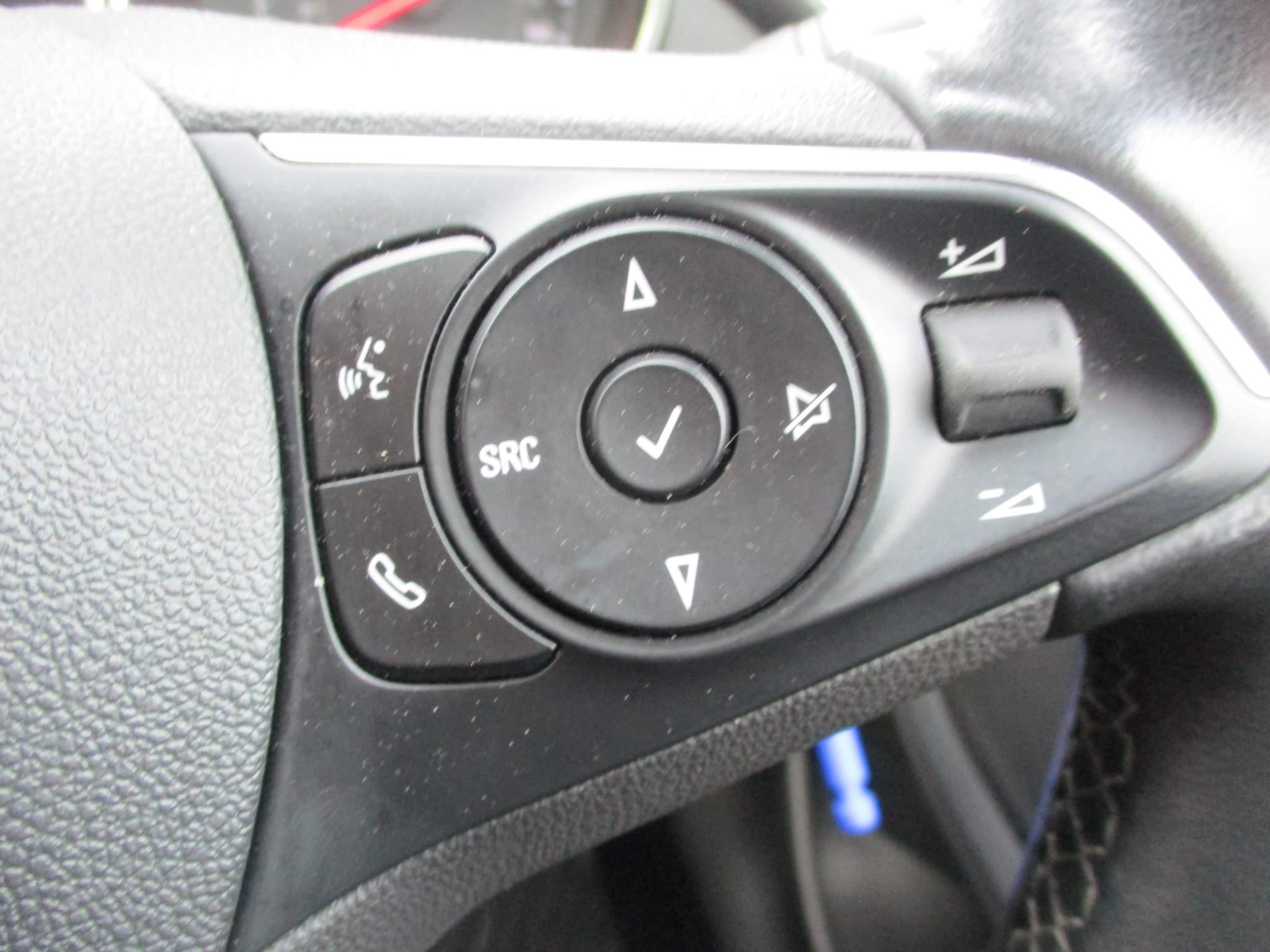 Vauxhall Crossland 1.2 Elite Nav 5dr (DW70FJV) image 19