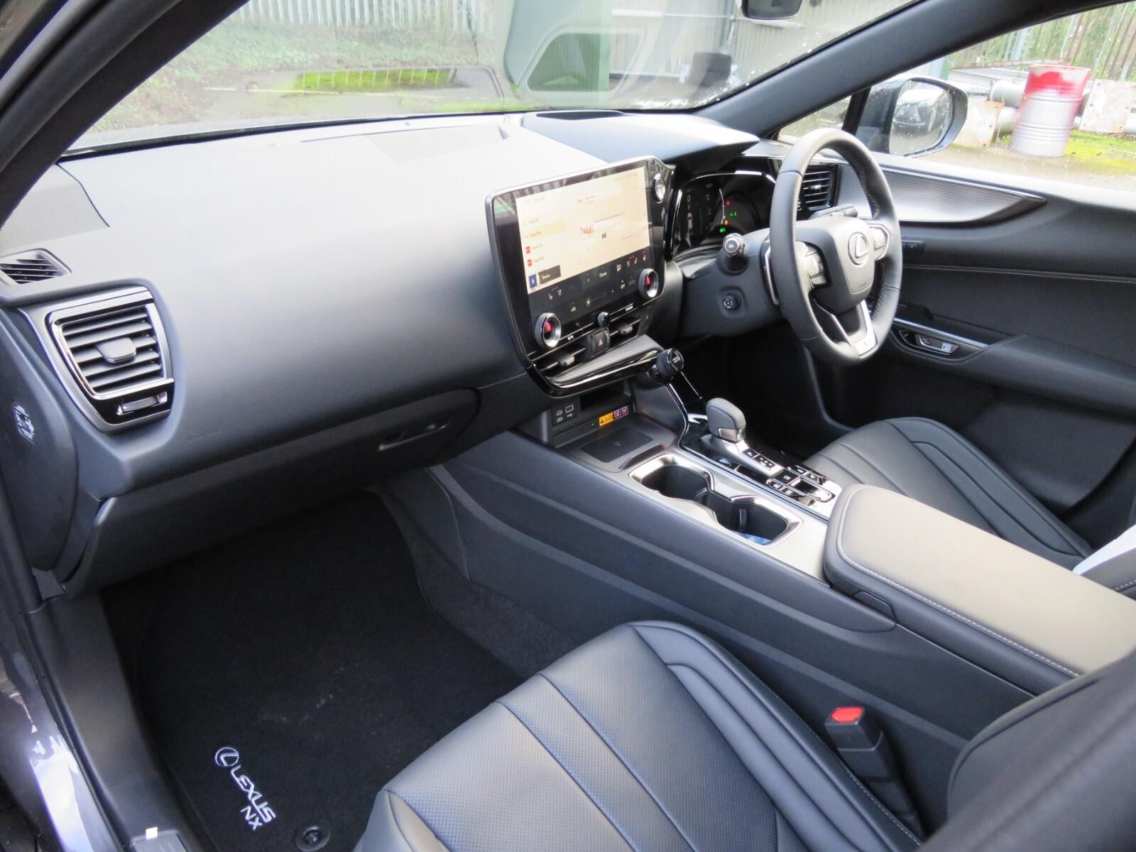 Lexus NX 450h+ 2.5 F-Sport 5dr E-CVT Premium Plus/Sunroof (ND73WDZ) image 14