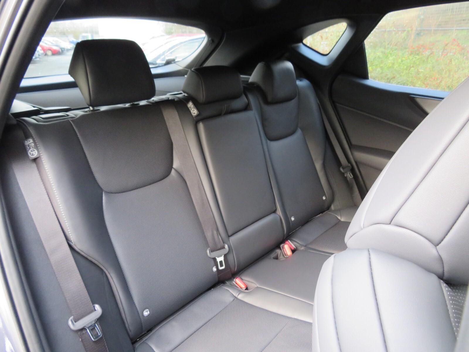 Lexus NX 450h+ 2.5 F-Sport 5dr E-CVT Premium Plus/Sunroof (ND73WDZ) image 18
