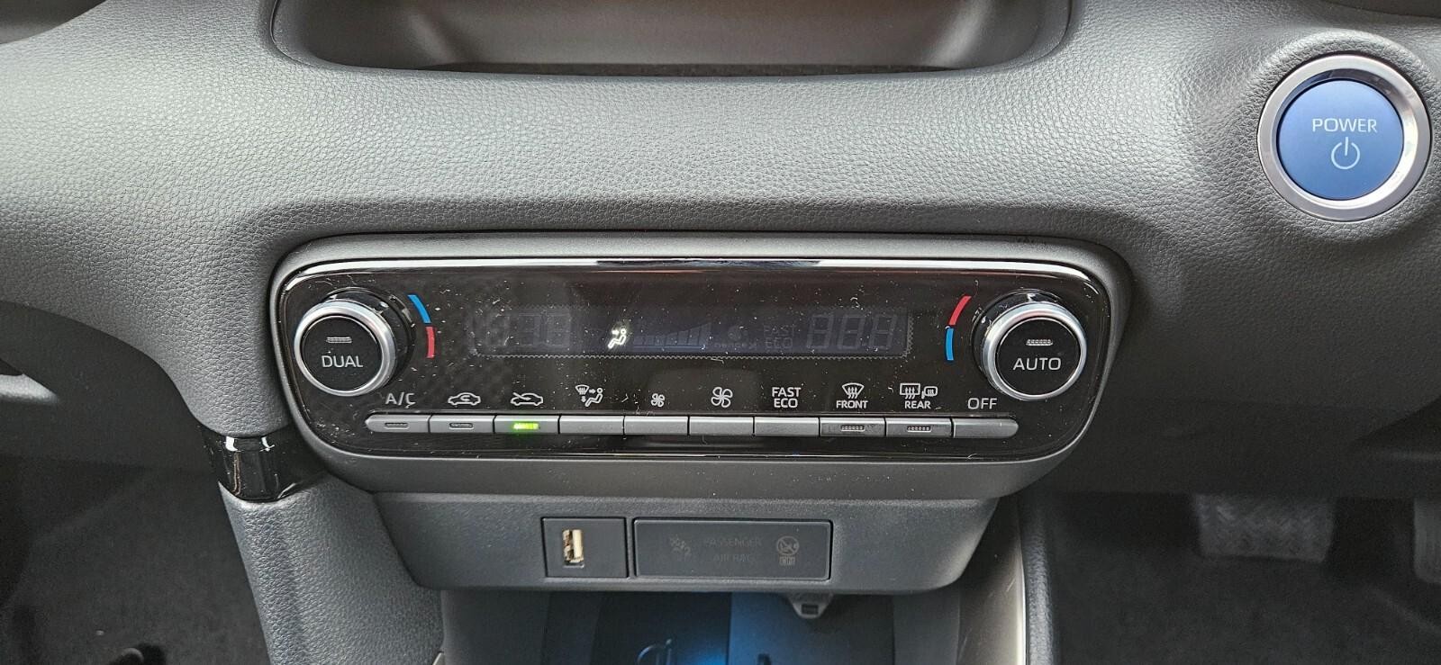 Mazda Mazda2 1.5i Hybrid Select 5dr CVT (ND73WRN) image 16