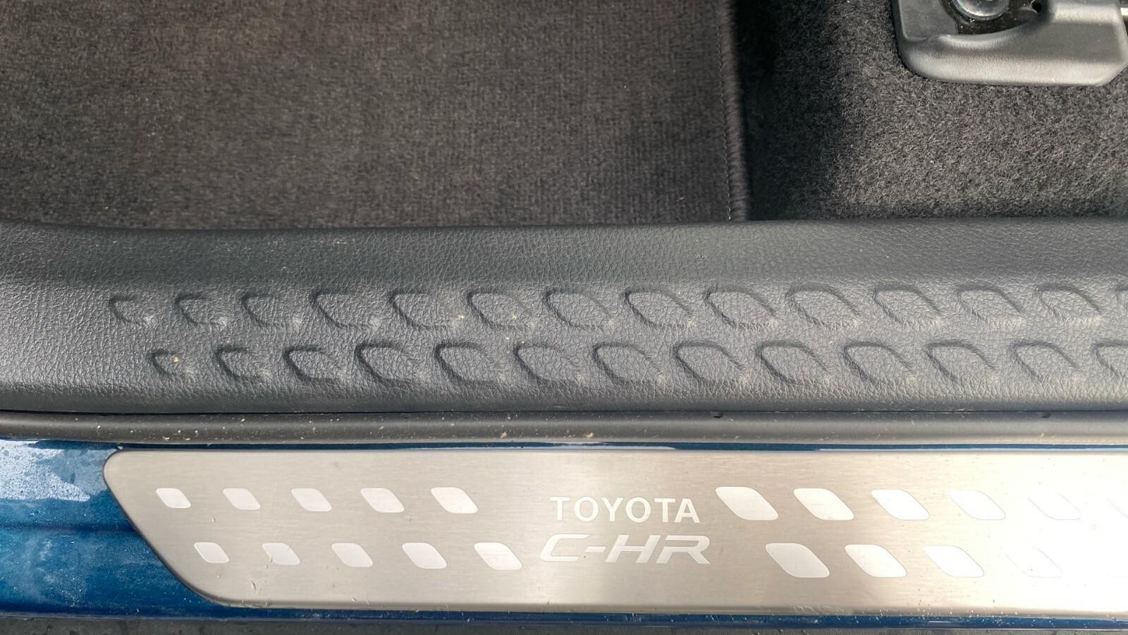 Toyota C-HR 1.8 Hybrid Icon 5dr CVT [Tech] (ND73MPV) image 36