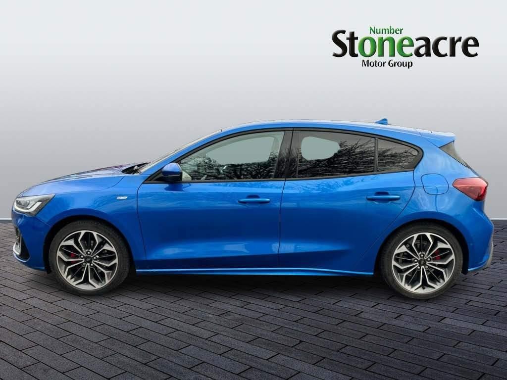 Used Ford Focus 1.0 EcoBoost Hybrid mHEV 155 ST-Line Vignale 5dr Manual ...