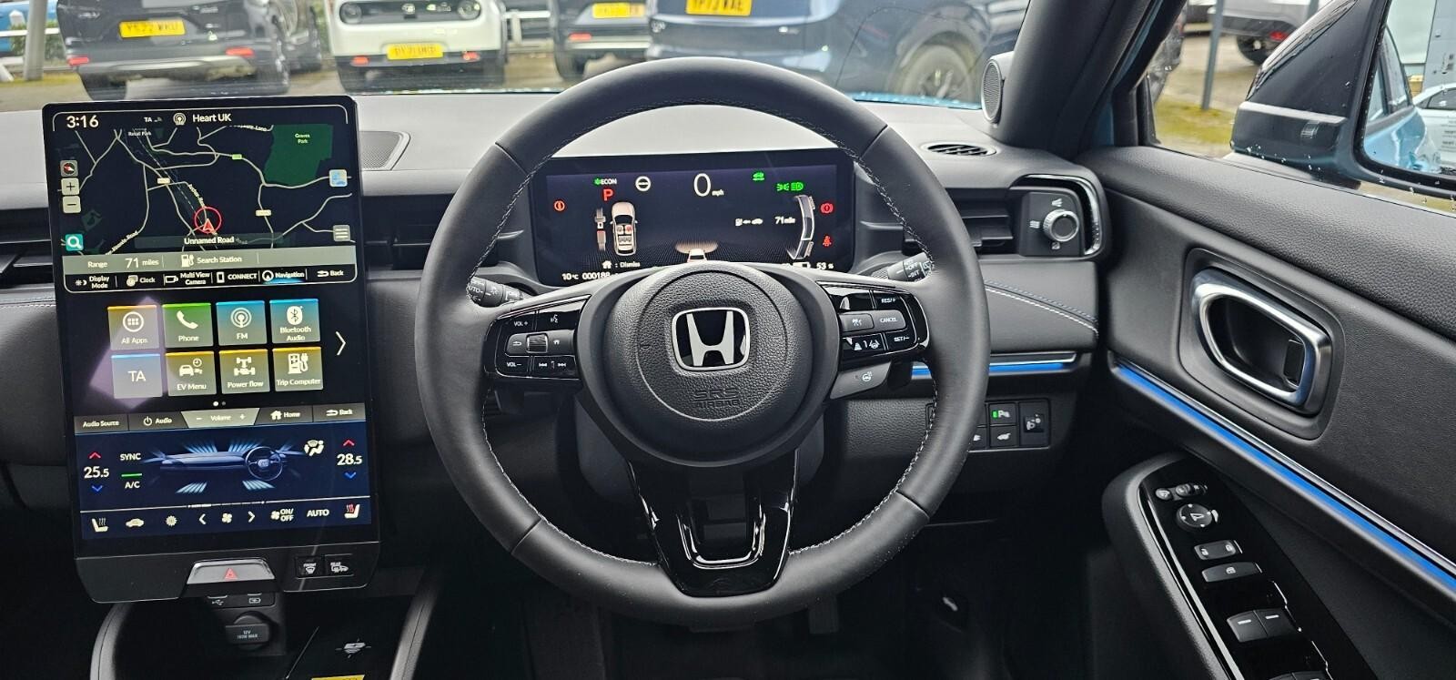 Honda e:Ny1 Image 23