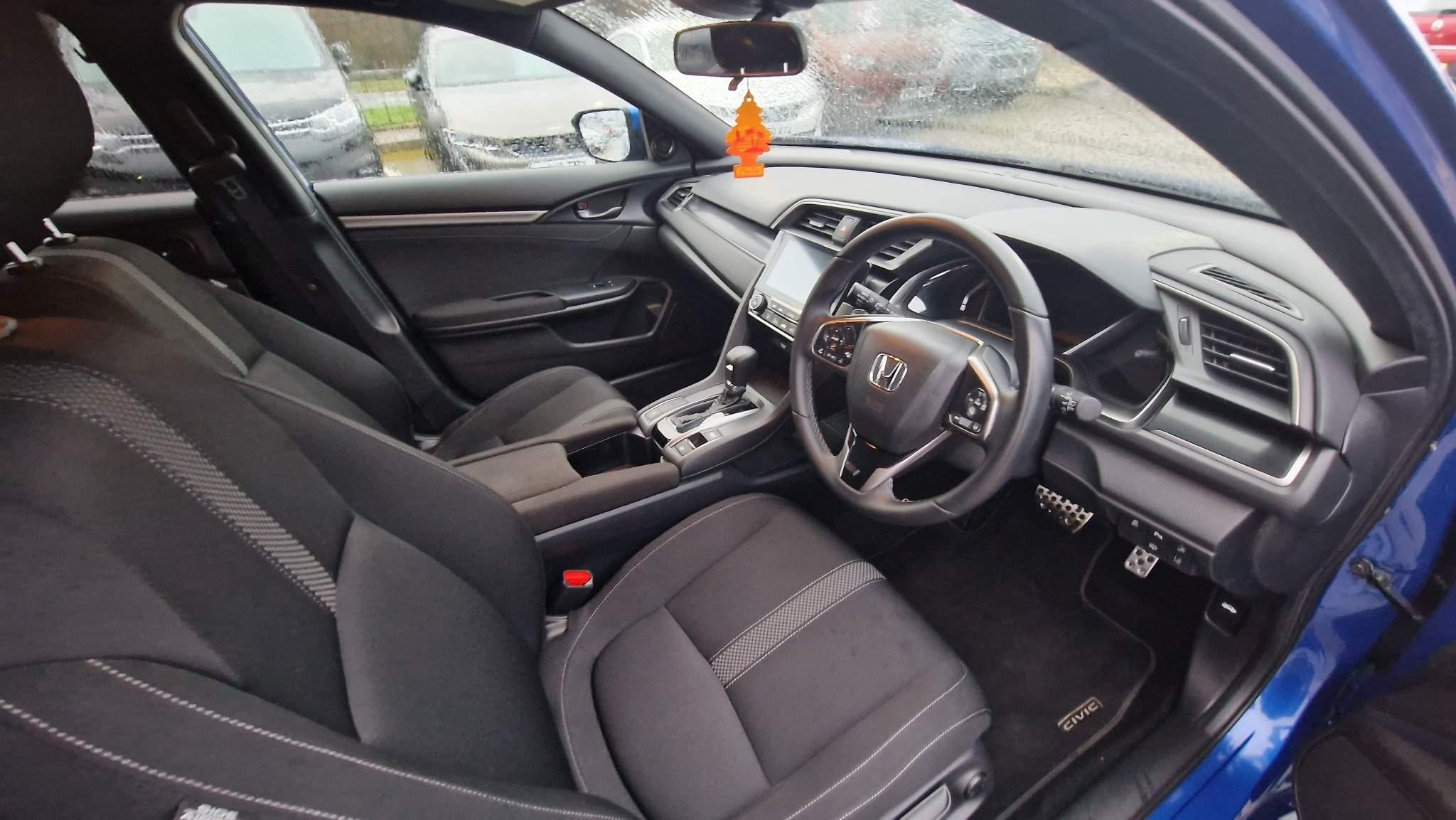 Honda Civic 1.5 VTEC Turbo Sport Hatchback 5dr Petrol CVT Euro 6 (s/s) (182 ps) (YV21LTT) image 10