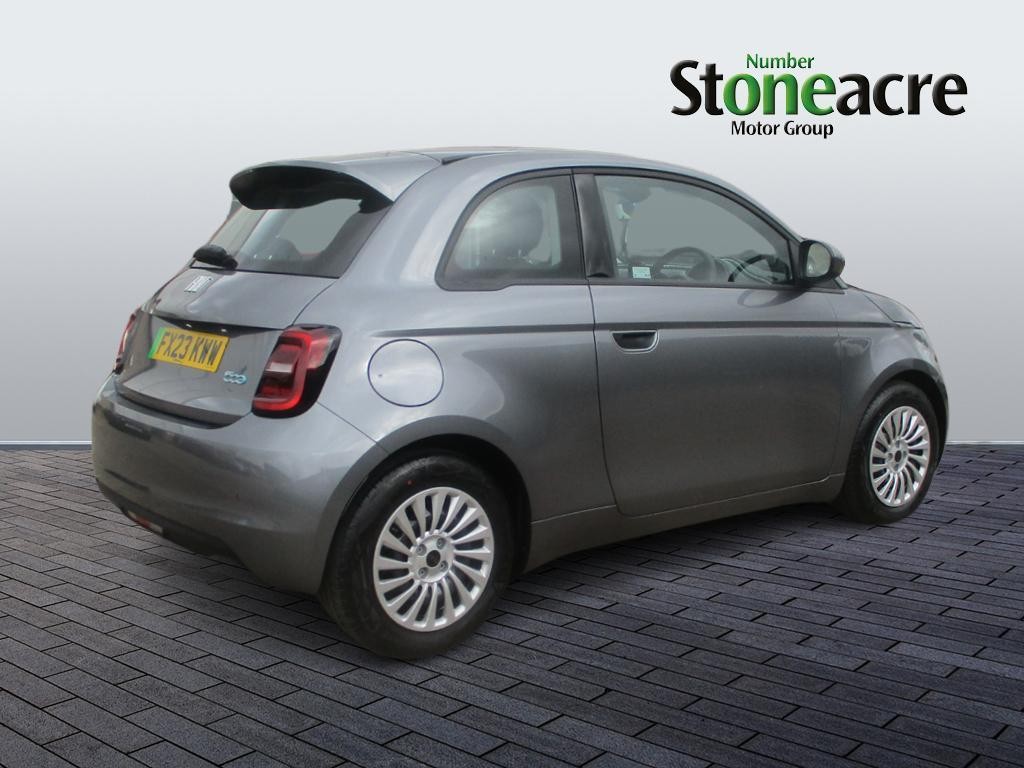 Fiat 500 Electric 70kW Action 24kWh 3dr Auto (FX23KWW) image 2