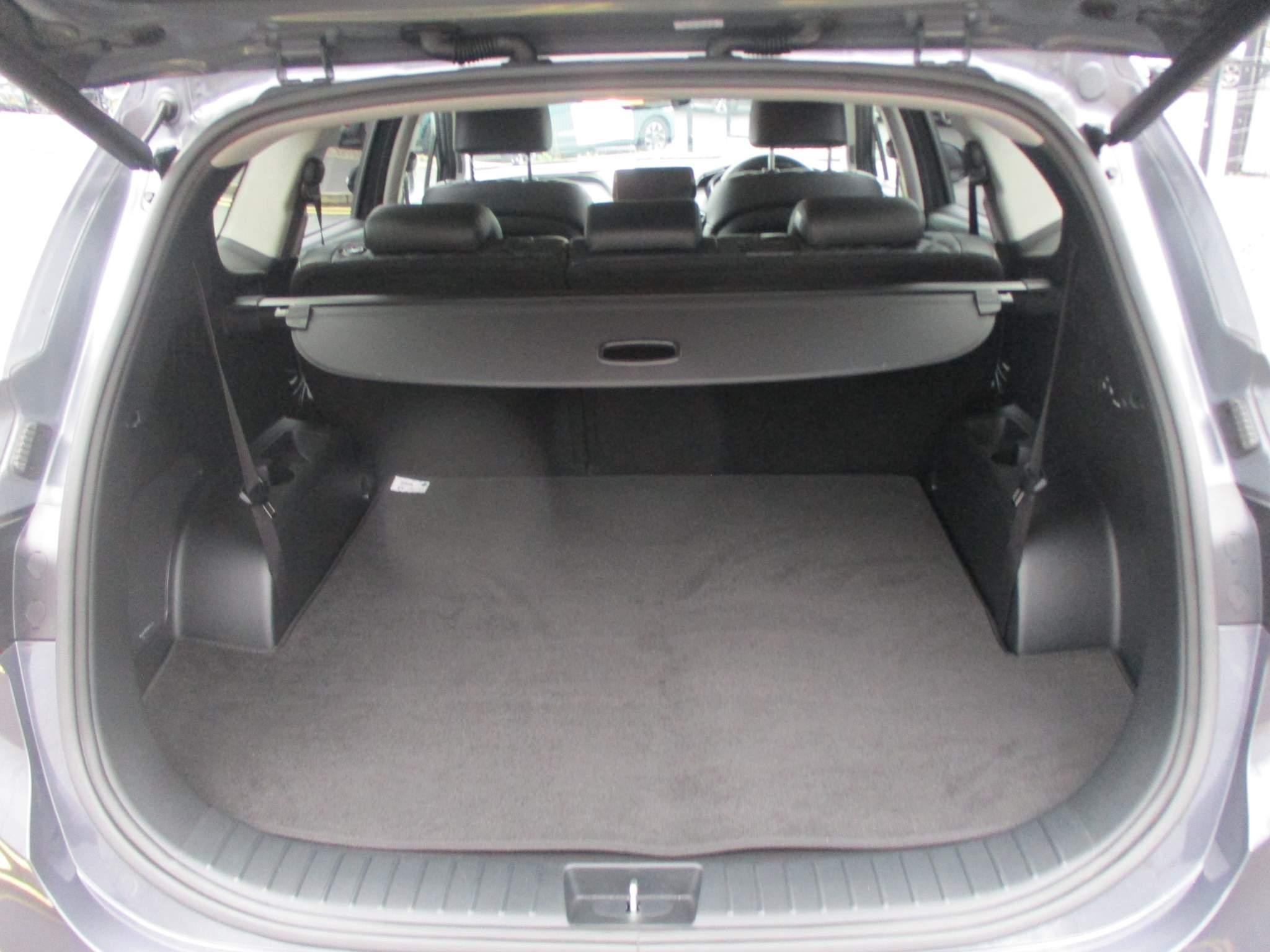 Hyundai SANTA FE 1.6 h T-GDi Premium SUV 5dr Petrol Hybrid Auto 4WD Euro 6 (s/s) (230 ps) (YP73EGF) image 18