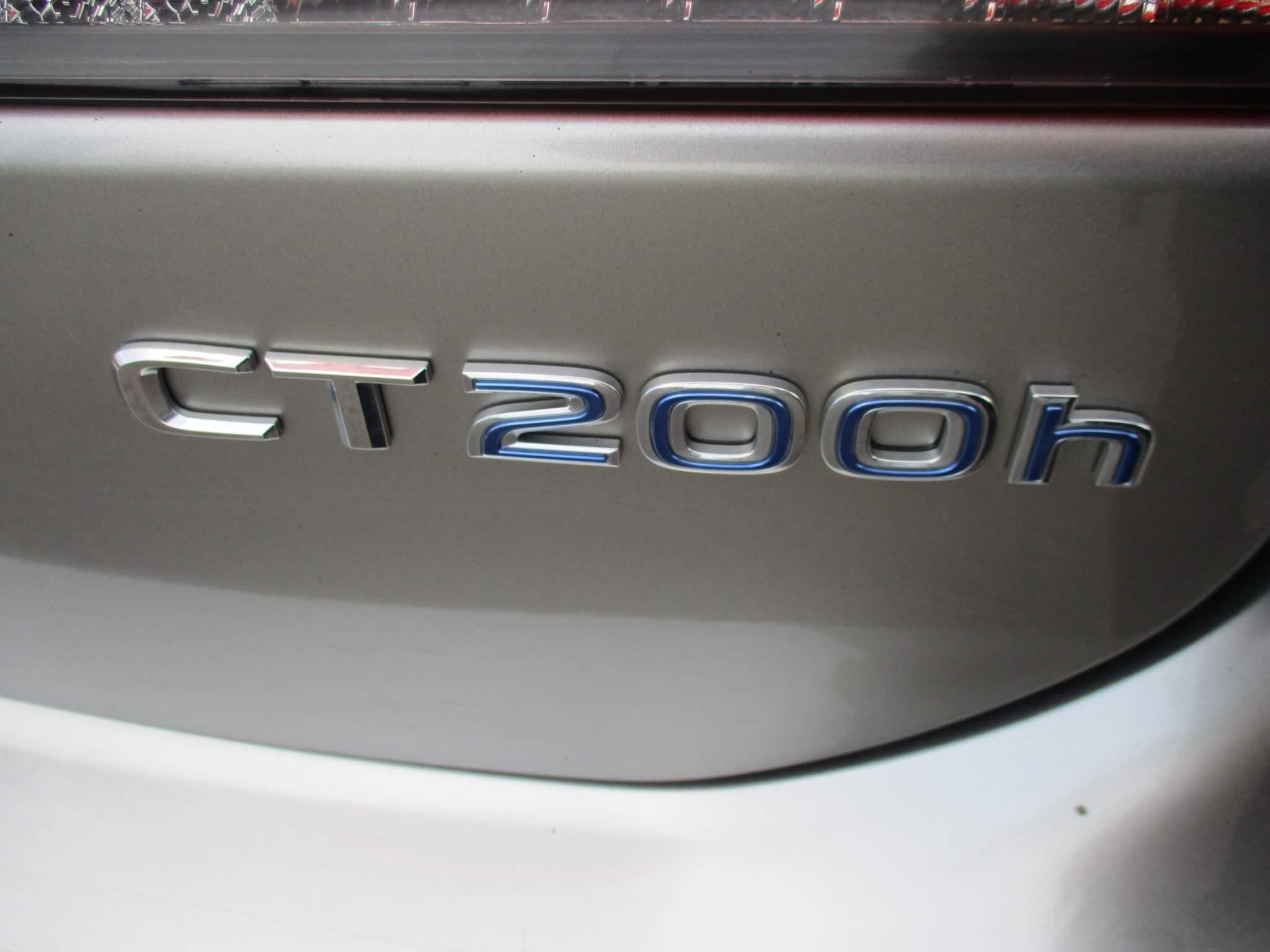 Lexus CT 200h 1.8 5dr CVT Sport Pack (WP21MHL) image 40