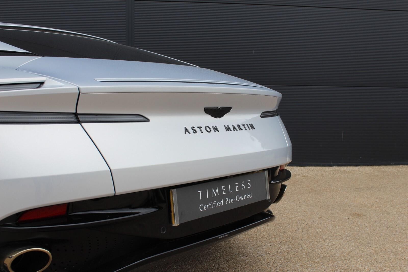 Aston Martin DB11 V8 528 2dr Touchtronic Auto (NJ23FVN) image 7