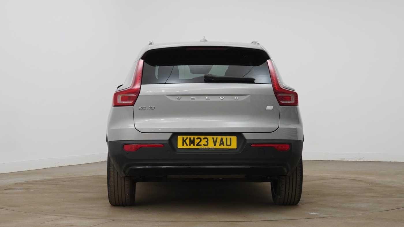 Volvo XC40 Recharge 1.5h T5 Recharge 10.7kWh Ultimate Dark SUV 5dr Petrol Plug-in Hybrid Auto Euro 6 (s/s) (262 ps) (KM23VAU) image 3