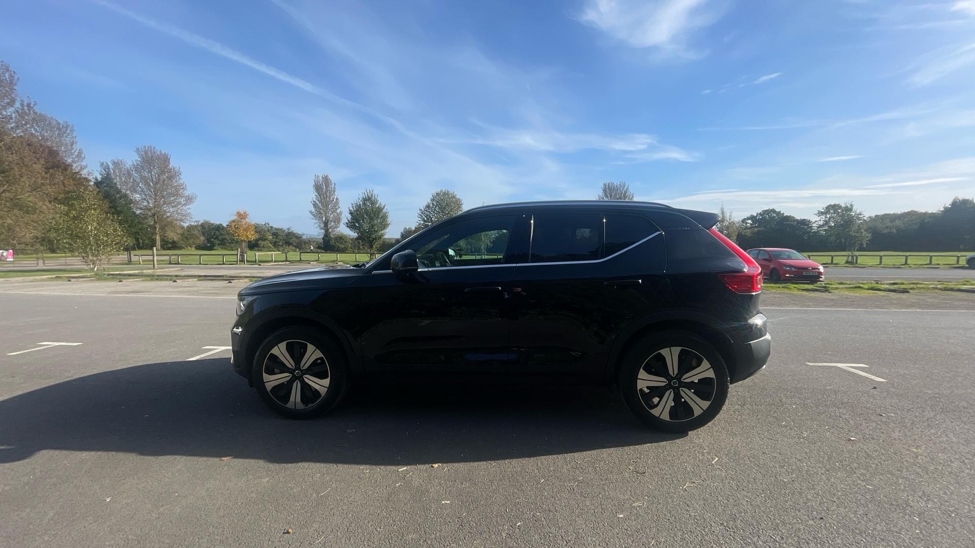 Volvo XC40 Recharge 1.5h T5 Recharge 10.7kWh Ultimate Dark SUV 5dr Petrol Plug-in Hybrid Auto Euro 6 (s/s) (262 ps) (NU73GXV) image 7
