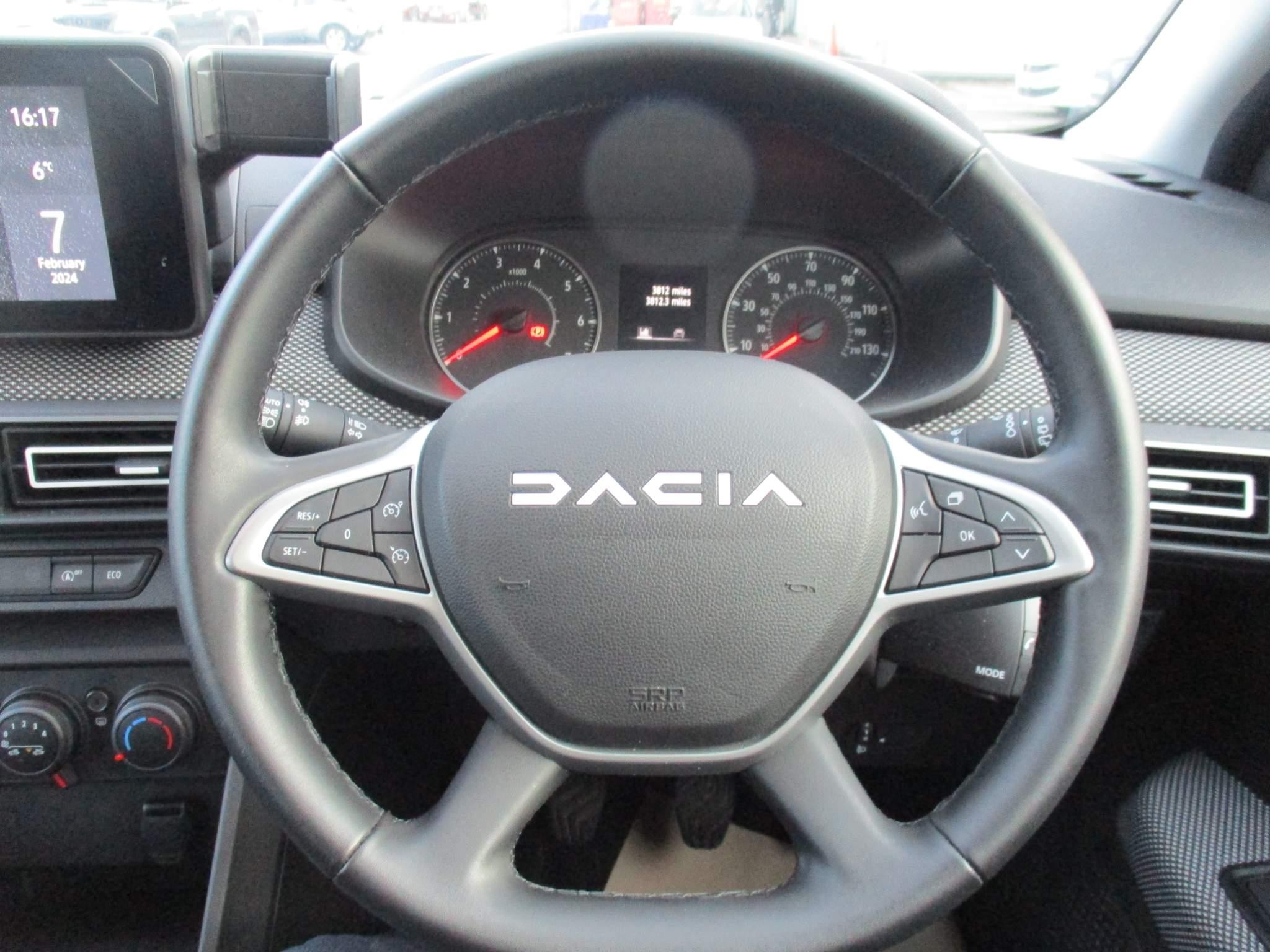 Dacia Sandero 1.0 Tce Expression 5dr (NA23HYB) image 22