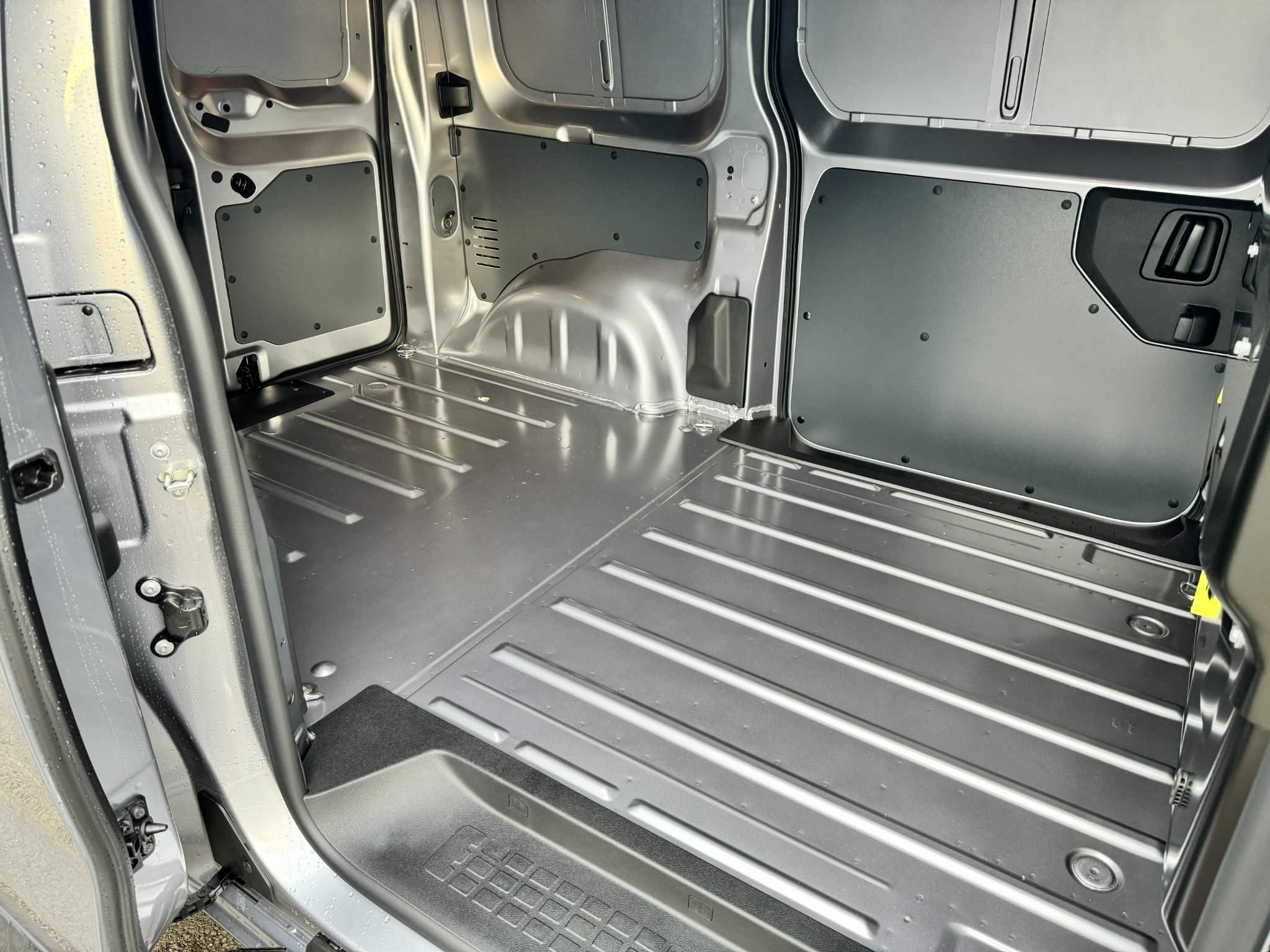 Toyota Proace 1.5D Active Medium Panel Van MWB Euro 6 (s/s) 6dr (NY73BAU) image 11